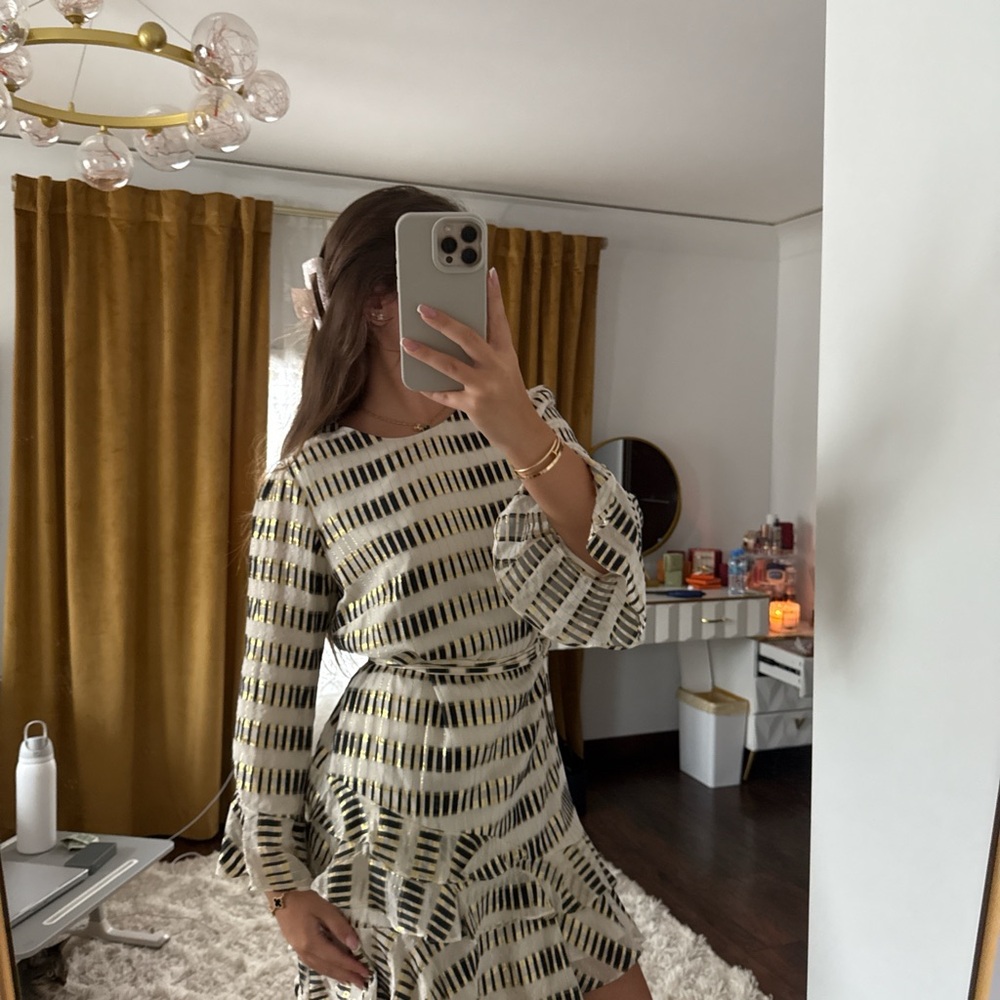 SALONI Black and White Patterned Long Sleeve Dress